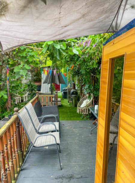 Double Room W/Projector & Garden Hot Tub Londra Exterior foto